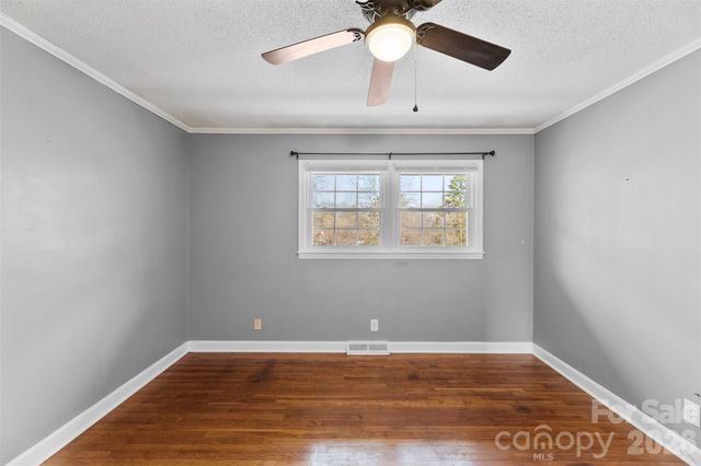 501 Eastwood Drive, Gastonia, NC 28054