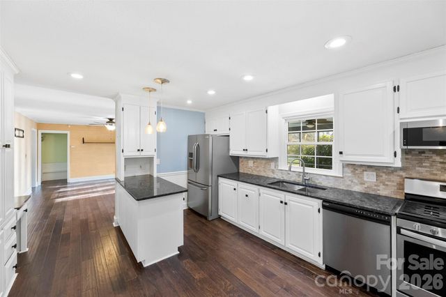 501 Eastwood Drive, Gastonia, NC 28054