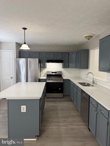 405 PARK COVE DR, Stafford, VA 22554