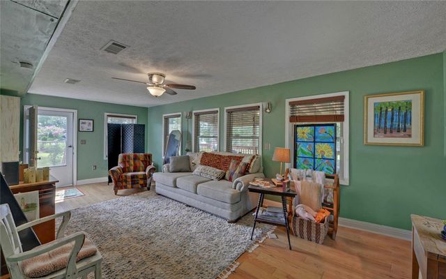 148 Brown Circle, Hartwell, GA 30643