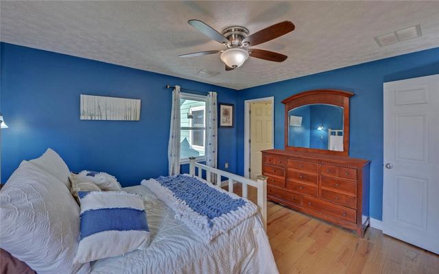 148 Brown Circle, Hartwell, GA 30643