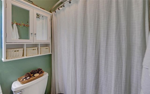 148 Brown Circle, Hartwell, GA 30643