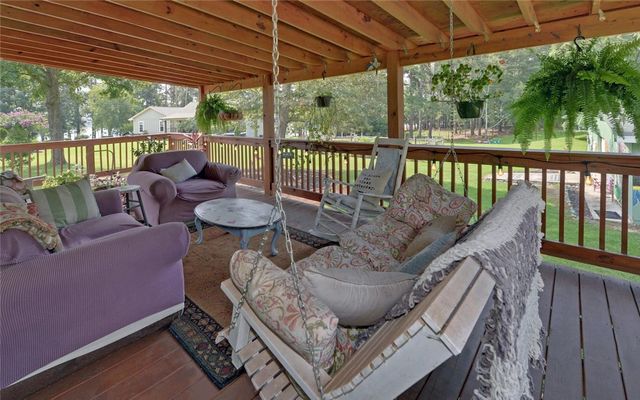 148 Brown Circle, Hartwell, GA 30643