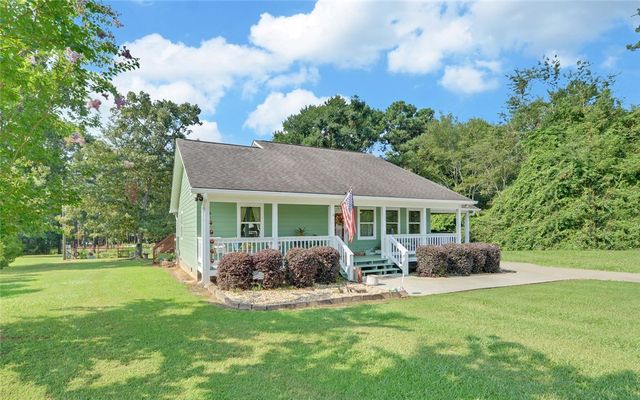 148 Brown Circle, Hartwell, GA 30643