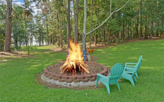 148 Brown Circle, Hartwell, GA 30643