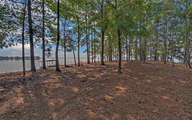 148 Brown Circle, Hartwell, GA 30643