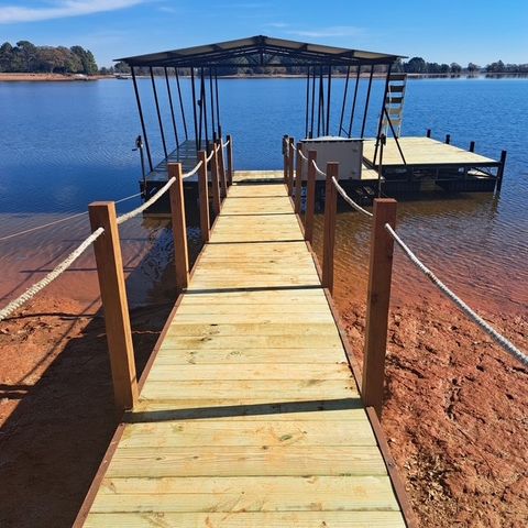 148 Brown Circle, Hartwell, GA 30643