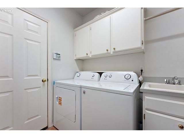 2714 Sw LEAH Ct, Portland, OR 97219