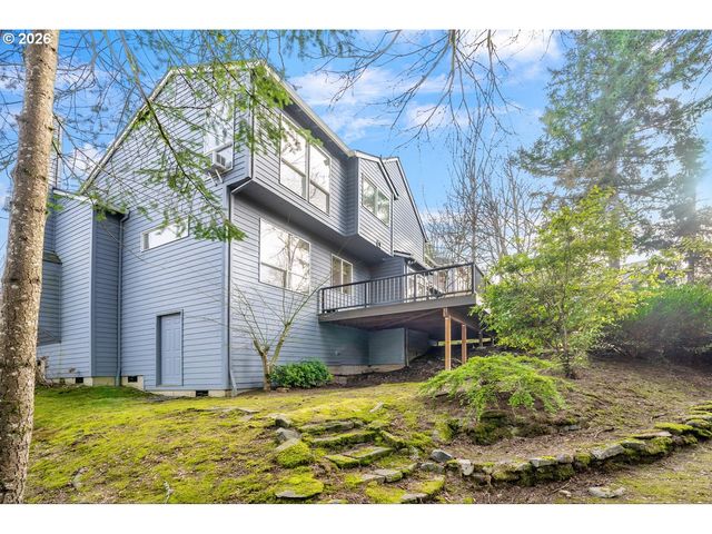 2714 Sw LEAH Ct, Portland, OR 97219