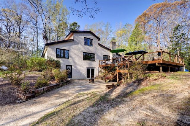 15465 Holly DR, Smithfield, VA 23430