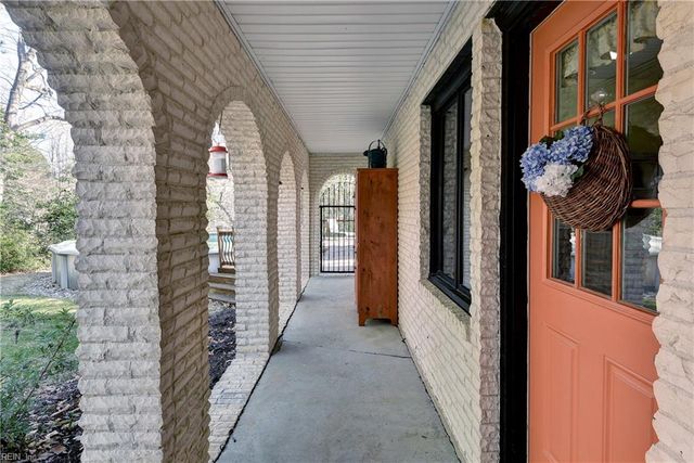 15465 Holly DR, Smithfield, VA 23430