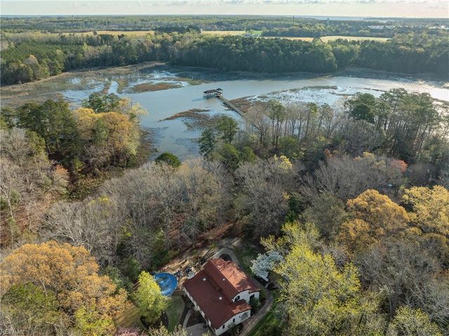 15465 Holly DR, Smithfield, VA 23430