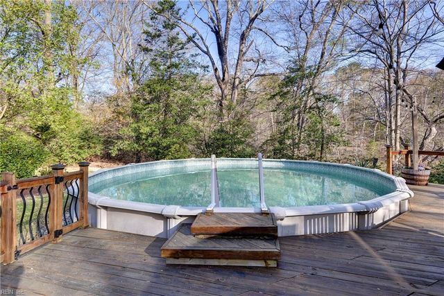 15465 Holly DR, Smithfield, VA 23430