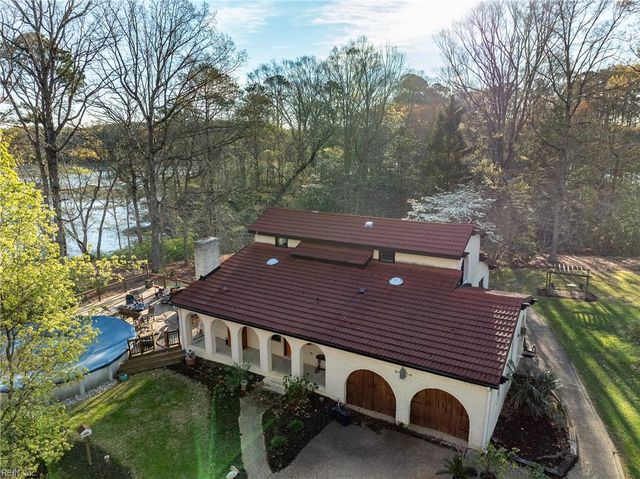 15465 Holly DR, Smithfield, VA 23430