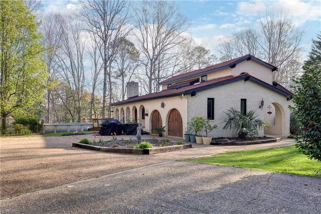 15465 Holly DR, Smithfield, VA 23430