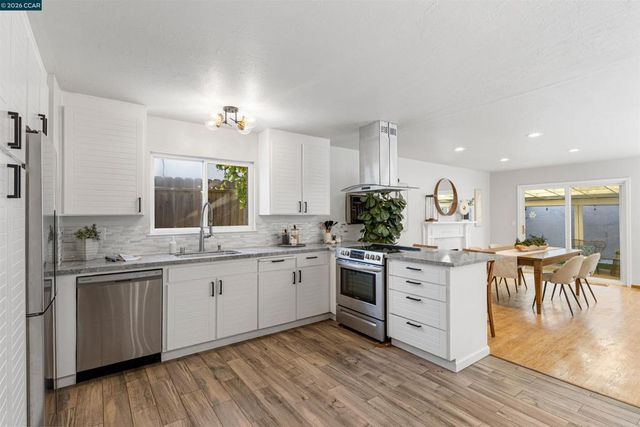 2283 Panoramic Dr, Concord, CA 94520