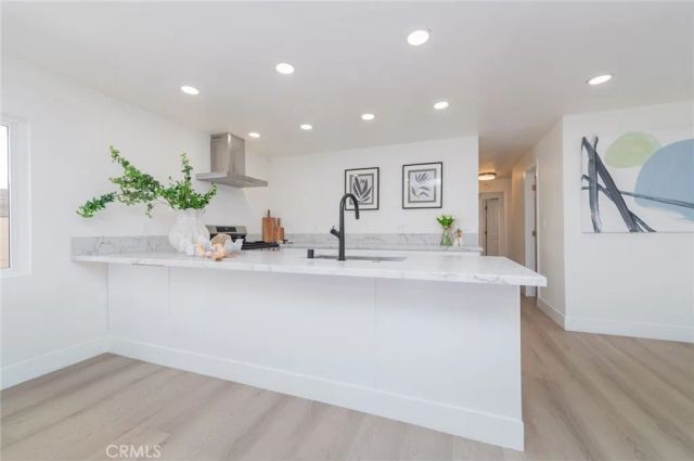 920 W Balboa, Newport Beach, CA 92661