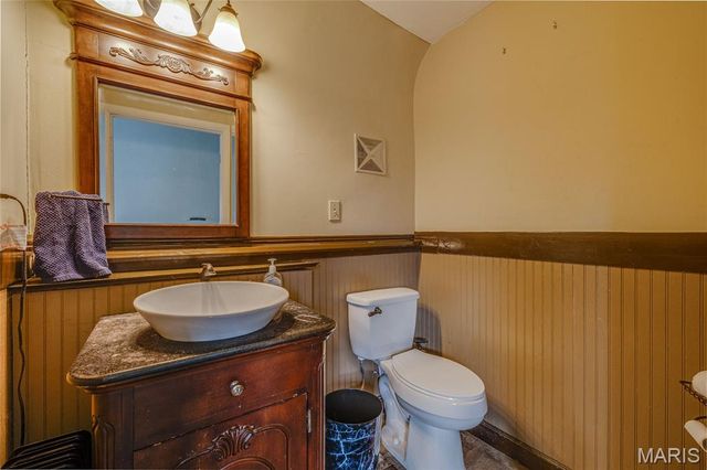 411 Center Street, Farmington, MO 63640