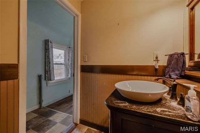 411 Center Street, Farmington, MO 63640