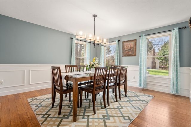16 Heather Lane, Southborough, MA 01772