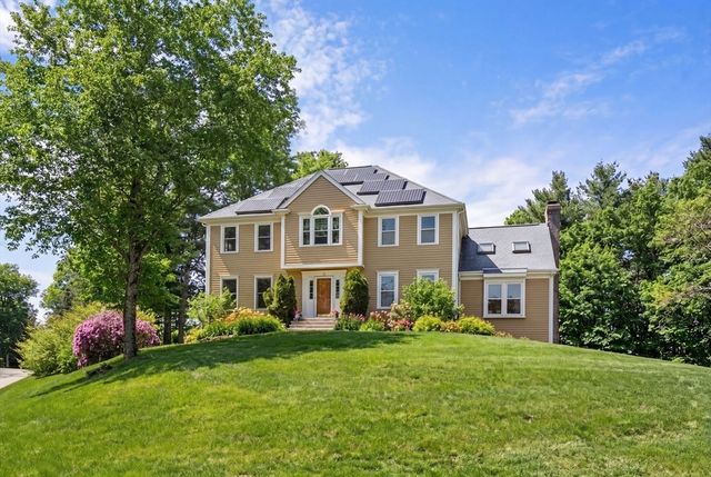 16 Heather Lane, Southborough, MA 01772