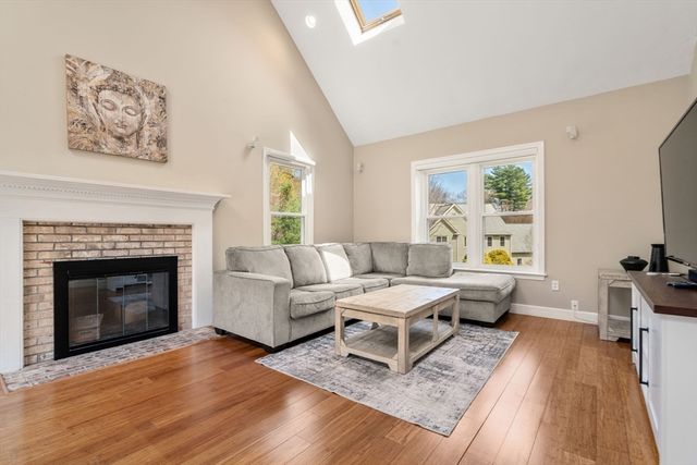 16 Heather Lane, Southborough, MA 01772
