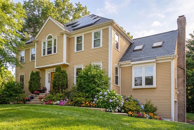 16 Heather Lane, Southborough, MA 01772