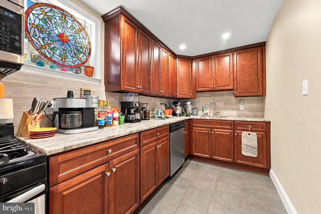 331 WESTPARK LN, Clifton Heights, PA 19018