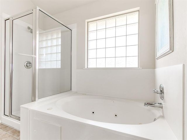 2129 Appalachian Trail, Edmond, OK 73003