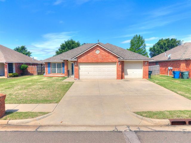 2129 Appalachian Trail, Edmond, OK 73003