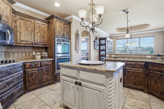 162 Ellis Spring Drive, Weatherford, TX 76085