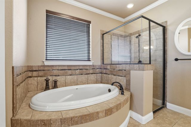 162 Ellis Spring Drive, Weatherford, TX 76085