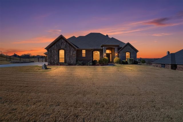 162 Ellis Spring Drive, Weatherford, TX 76085