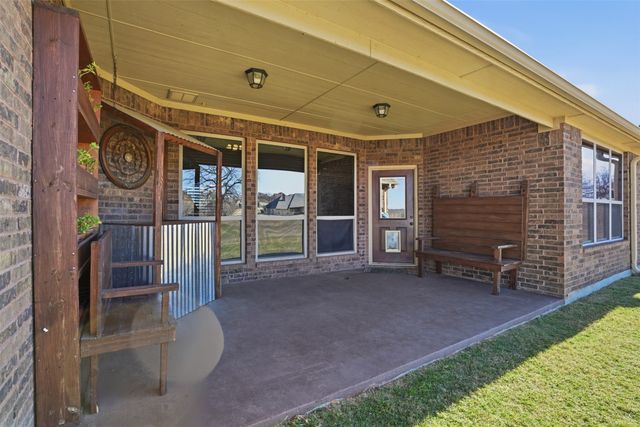 162 Ellis Spring Drive, Weatherford, TX 76085