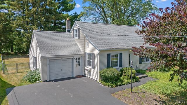 7197 Willow Road, Clay, NY 13212