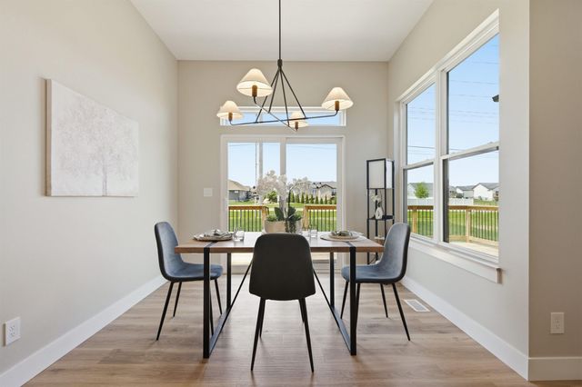 4029 Broomfield Drive, Cedar Falls, IA 50613