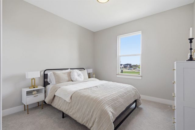 4029 Broomfield Drive, Cedar Falls, IA 50613