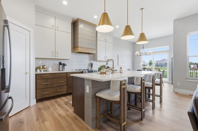 4029 Broomfield Drive, Cedar Falls, IA 50613