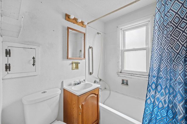 2815 91st STREET, West Allis, WI 53227