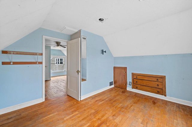 2815 91st STREET, West Allis, WI 53227