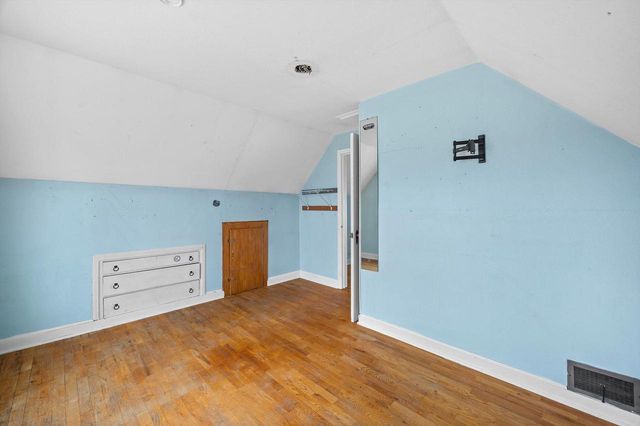 2815 91st STREET, West Allis, WI 53227