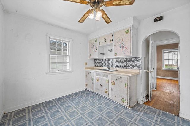 2815 91st STREET, West Allis, WI 53227