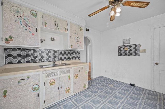 2815 91st STREET, West Allis, WI 53227