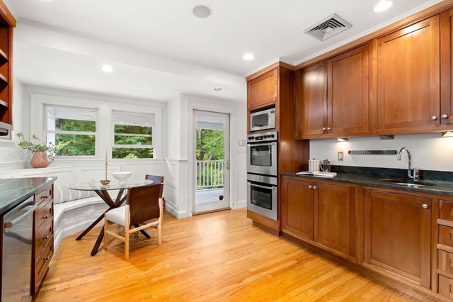 26 Prentiss Lane, Belmont, MA 02478