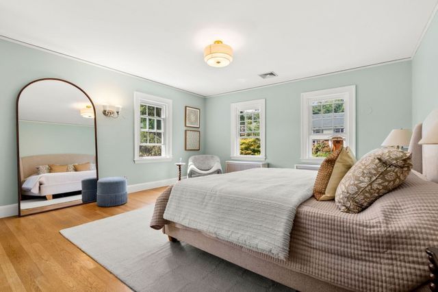 26 Prentiss Lane, Belmont, MA 02478