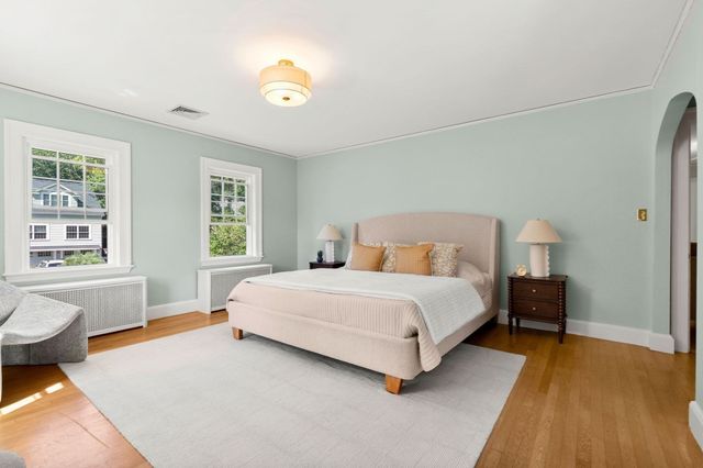 26 Prentiss Lane, Belmont, MA 02478