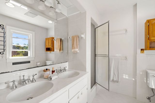 26 Prentiss Lane, Belmont, MA 02478