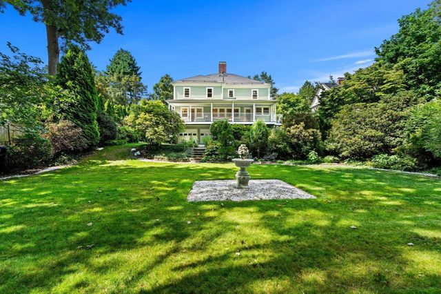 26 Prentiss Lane, Belmont, MA 02478