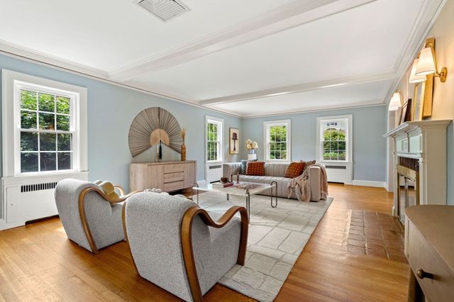 26 Prentiss Lane, Belmont, MA 02478