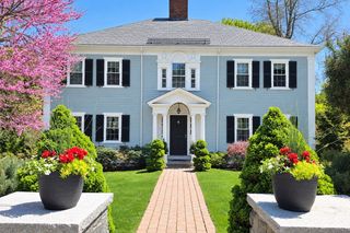 26 Prentiss Lane, Belmont, MA 02478